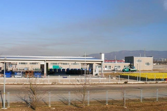 Ugašen požar na platou pored odlagališta Jakuševec